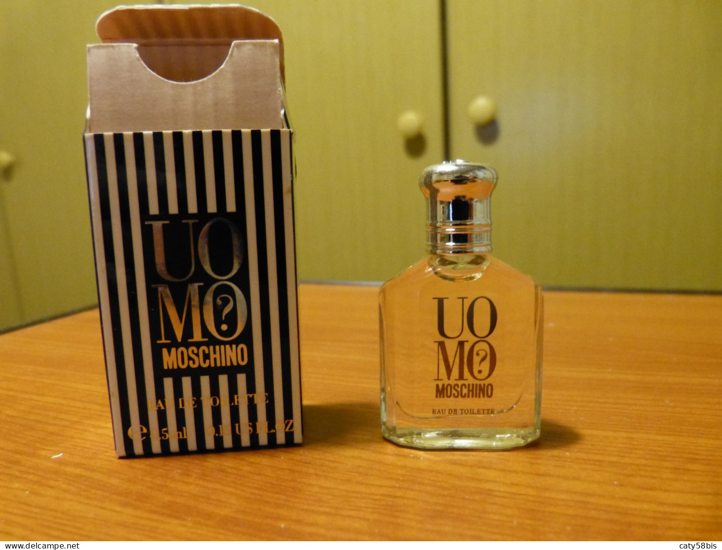 Miniature Parfum Avec Boite Moshino - Non Classés