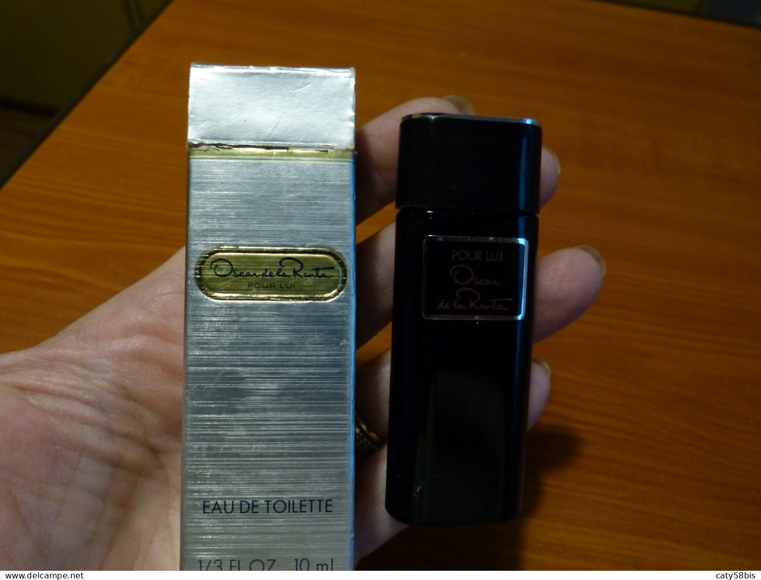 Miniature Parfum Avec Boite De La Renta - Miniatures Hommes (avec Boite)