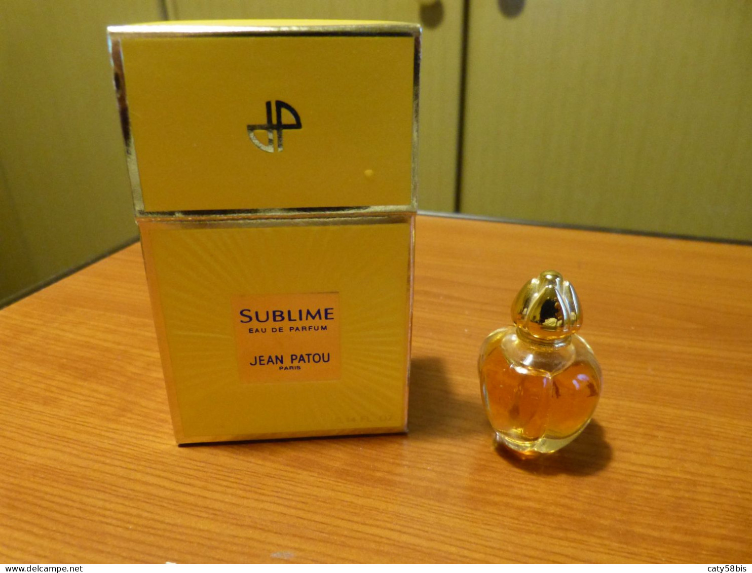 Miniature Parfum Avec Boite Patou - Ohne Zuordnung