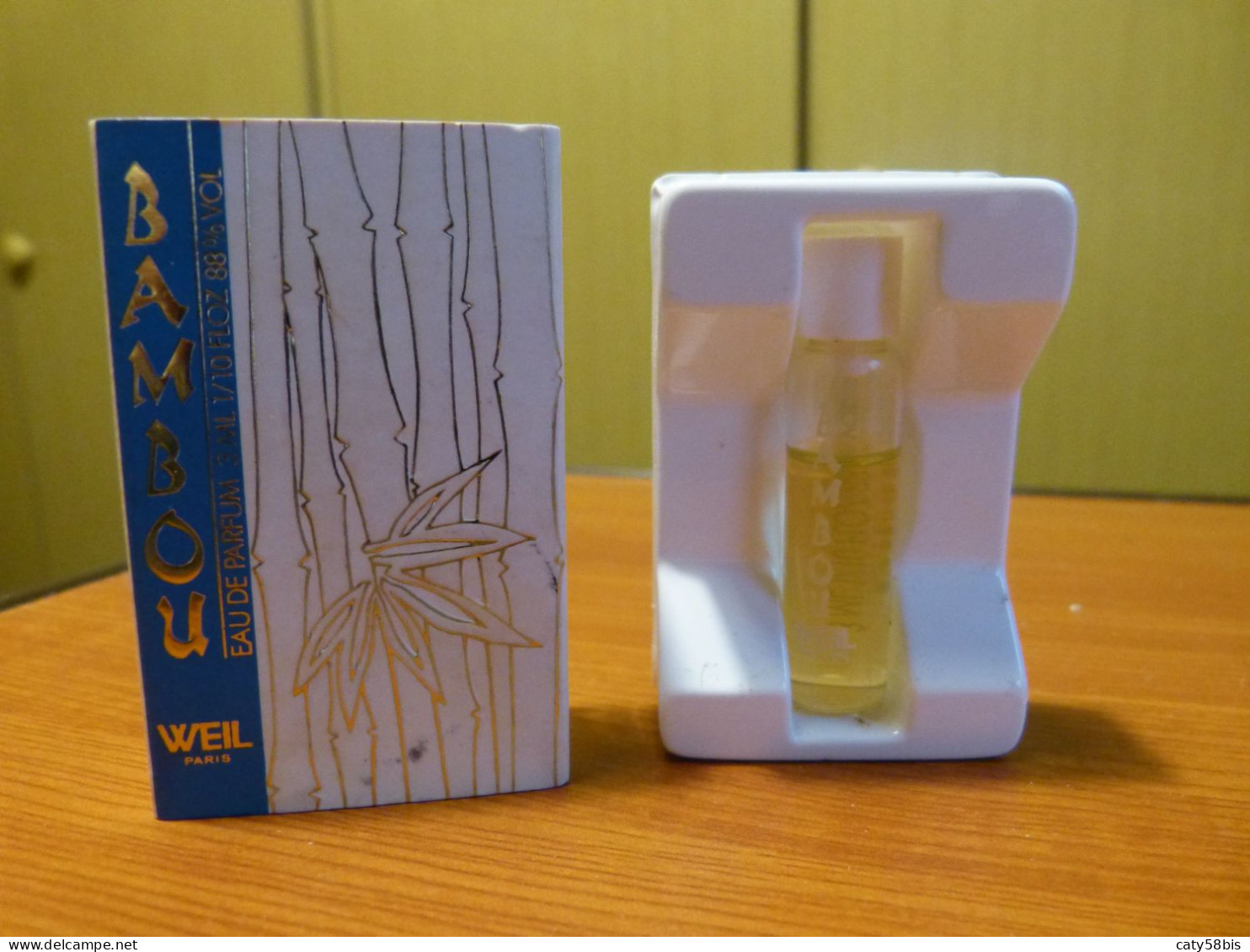 Miniature Parfum Avec Boite Weil - Non Classés