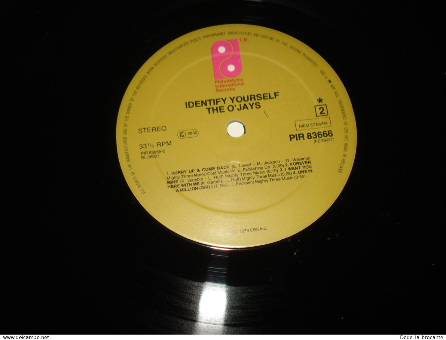 B12 / The O'Jays – Identify Yourself - LP - PIR 83666 - Netherlands 1979  NM/VG - Disco, Pop