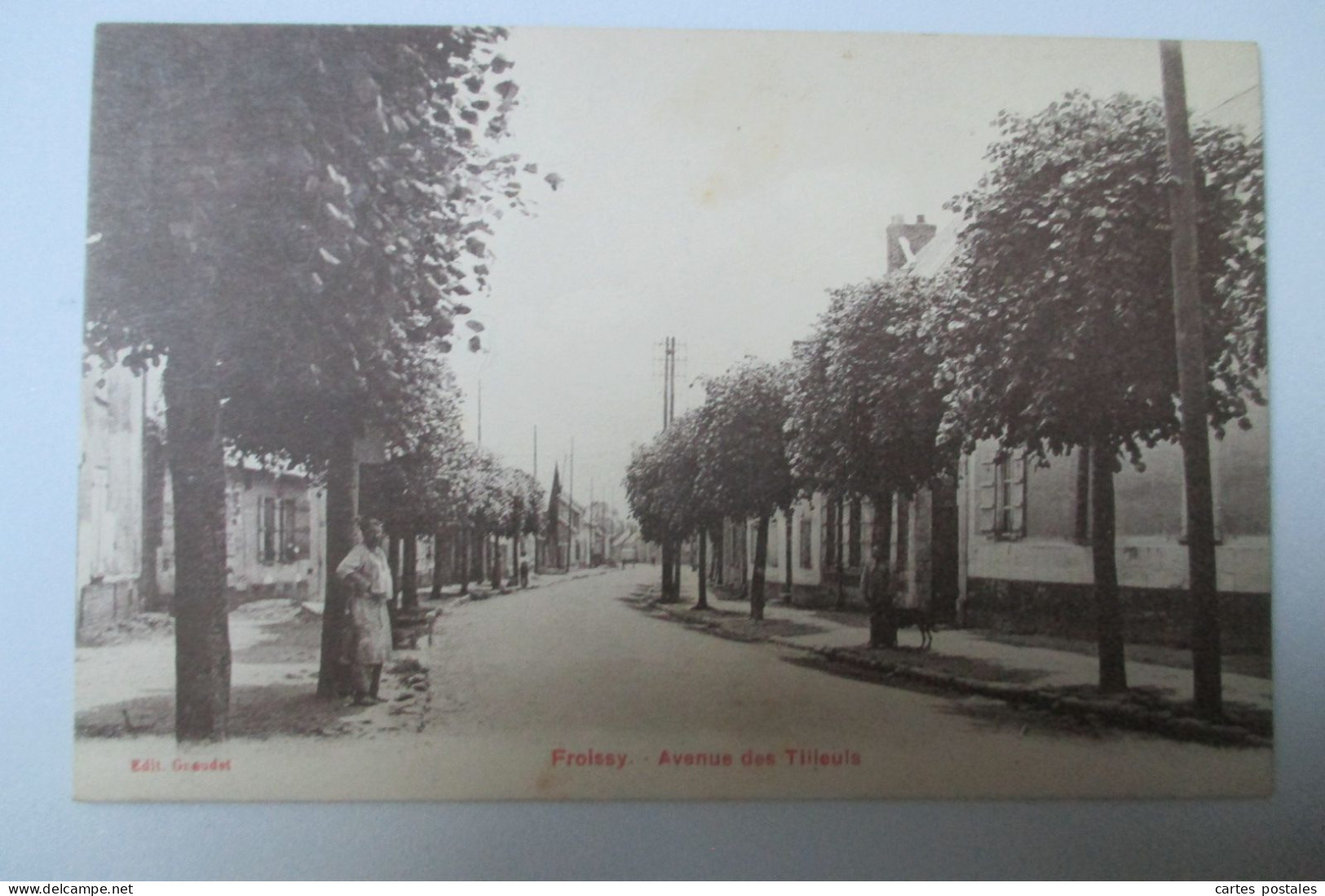 FROISSY Avenue Des Tilleuls - Froissy