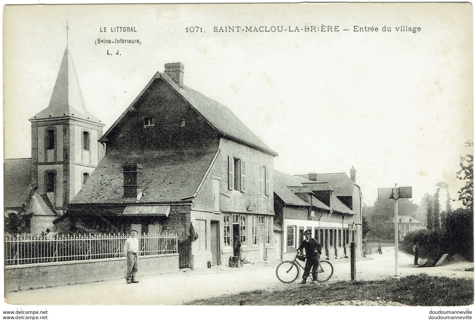 CPA - 76 - SAINT MACLOU LA BRIERE - Entrée Du Village - Cycliste - Saint Romain De Colbosc