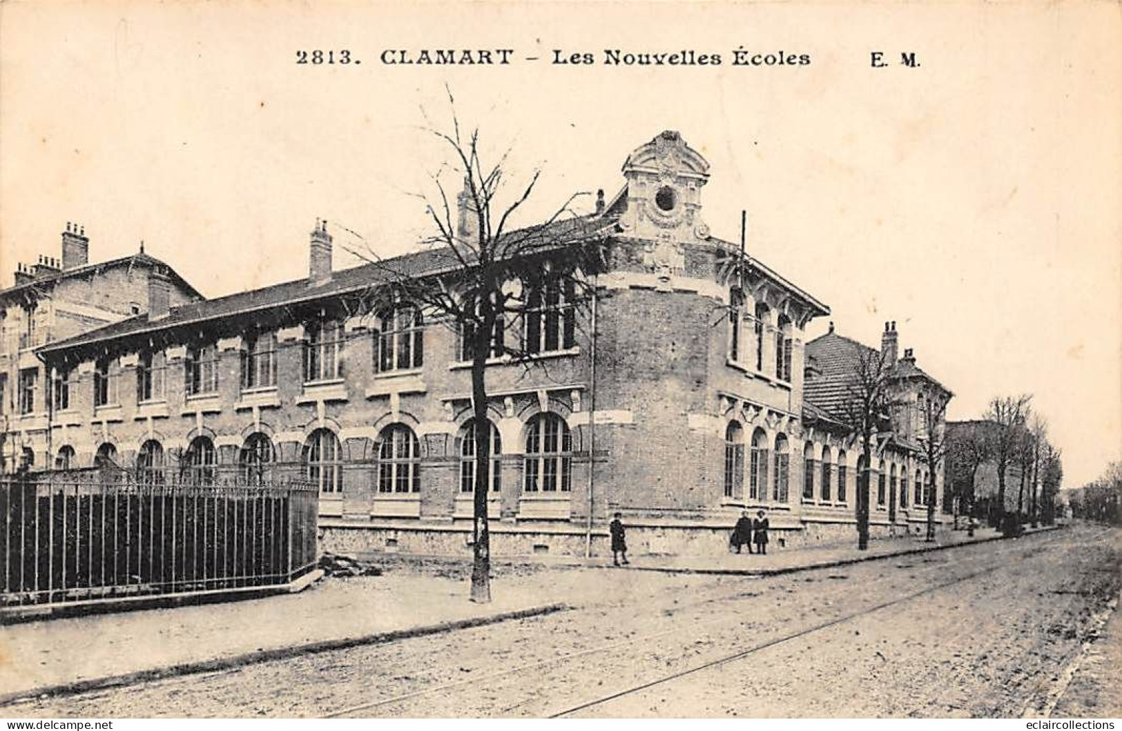 Clamart         92          Les Nouvelles Ecoles     N° 2813    (voir Scan) - Clamart