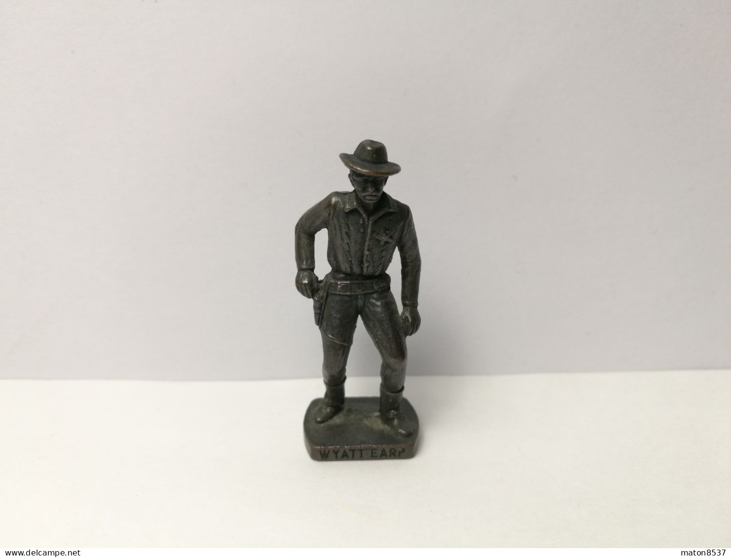 Kinder : Berühmte Westmänner 1979-85-93 - Wyatt Earp - Alt Brüniert - Made In Italy - 40 Mm - 7 - Figurine In Metallo