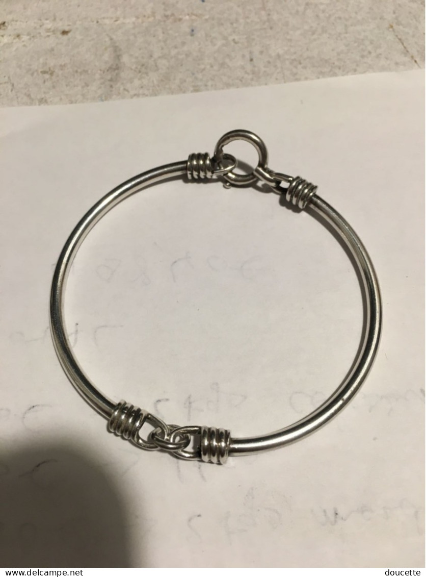 BRACELET  EN ARGENT MASSIF - Armbänder