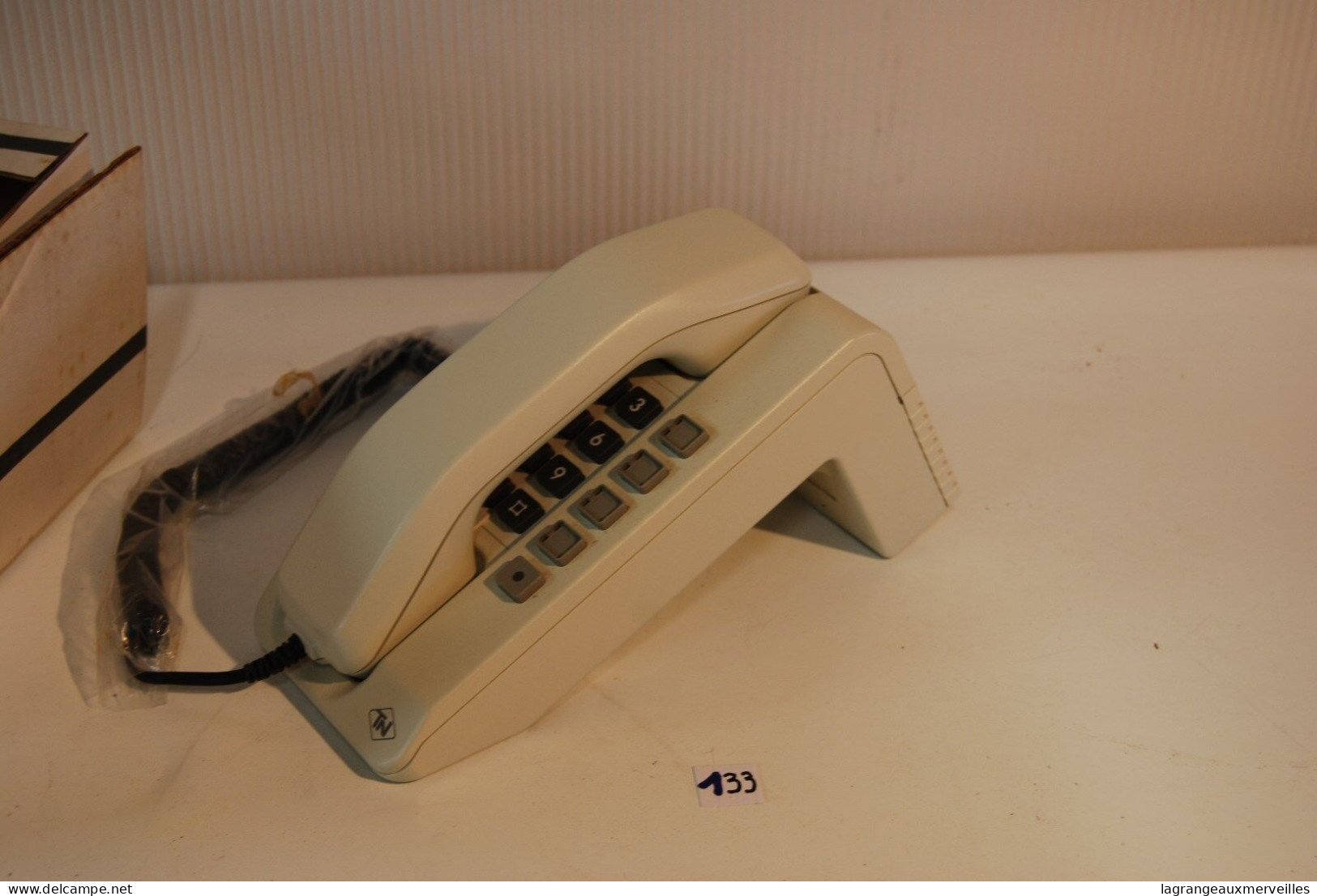 C132 Vintage Retro Phone Blanc - Administration - Telefontechnik