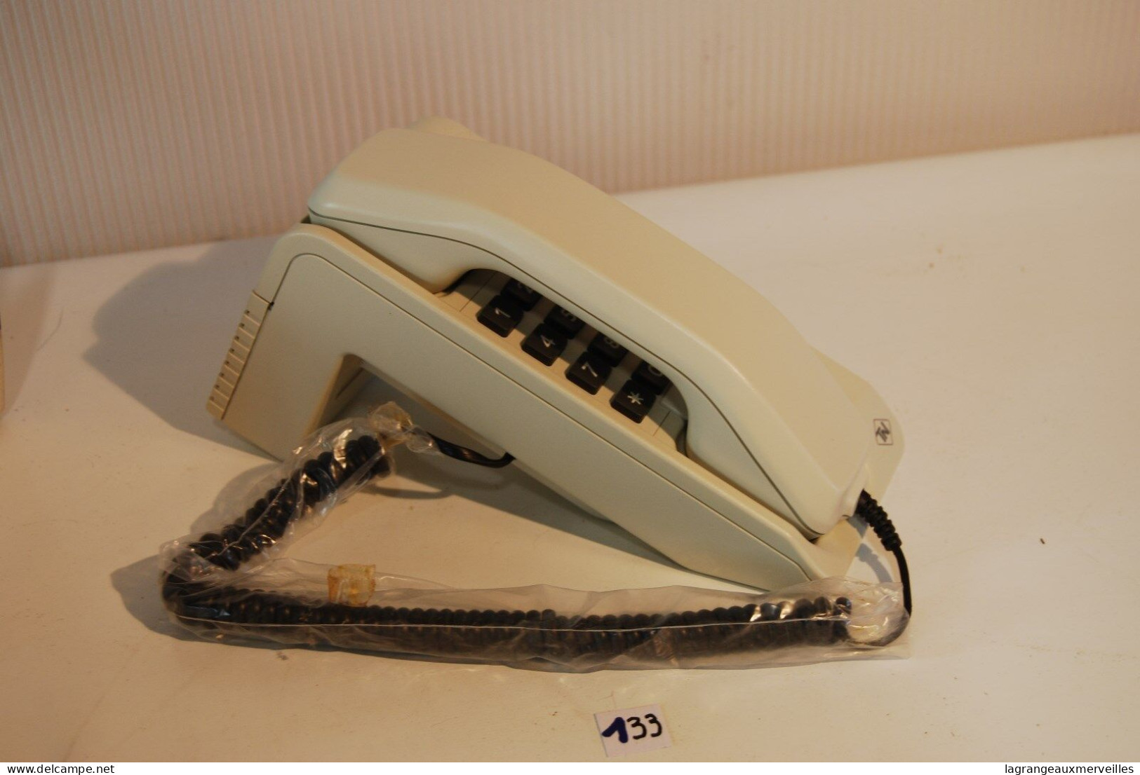 C132 Vintage Retro Phone Blanc - Administration - Téléphonie