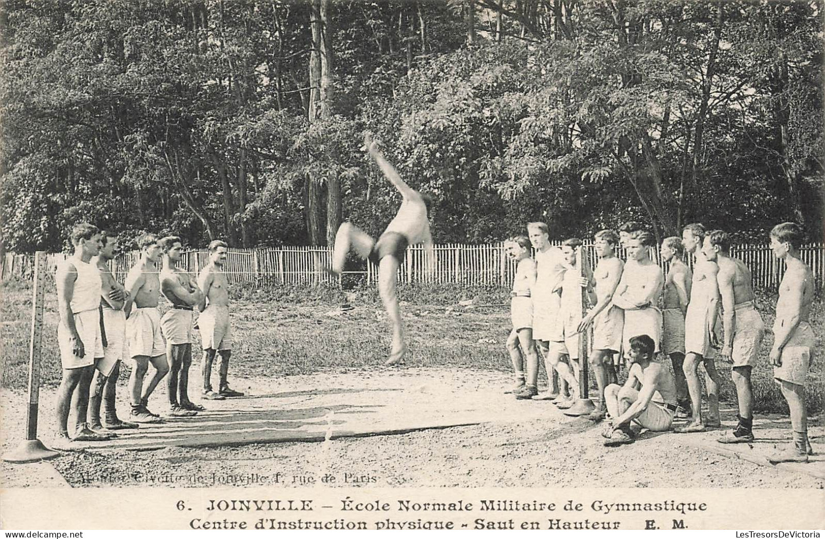 MILITARIA - Ecole Normale Militaire De Gymnastique - Saut En Hauteur - Joinville - Carte Postale Ancienne - Autres & Non Classés