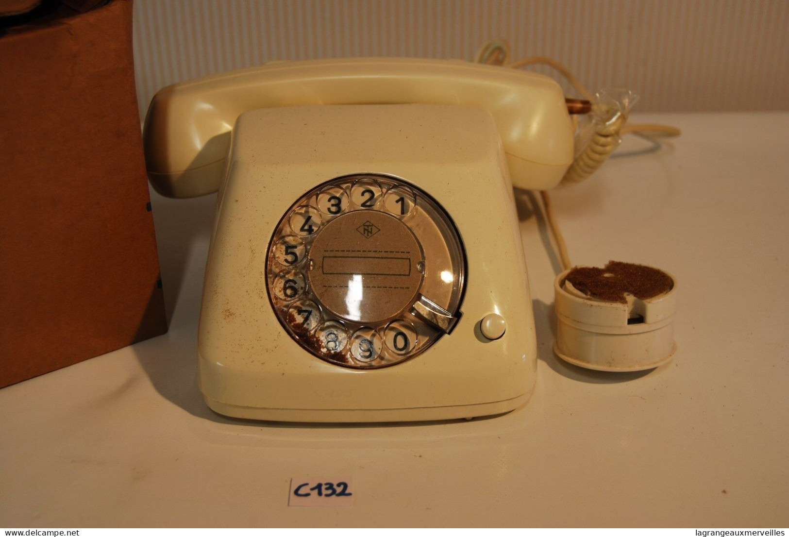 C132 Vintage Retro Phone FEUER NOTRUF Germany BLANC Avec écouteur - Telefontechnik