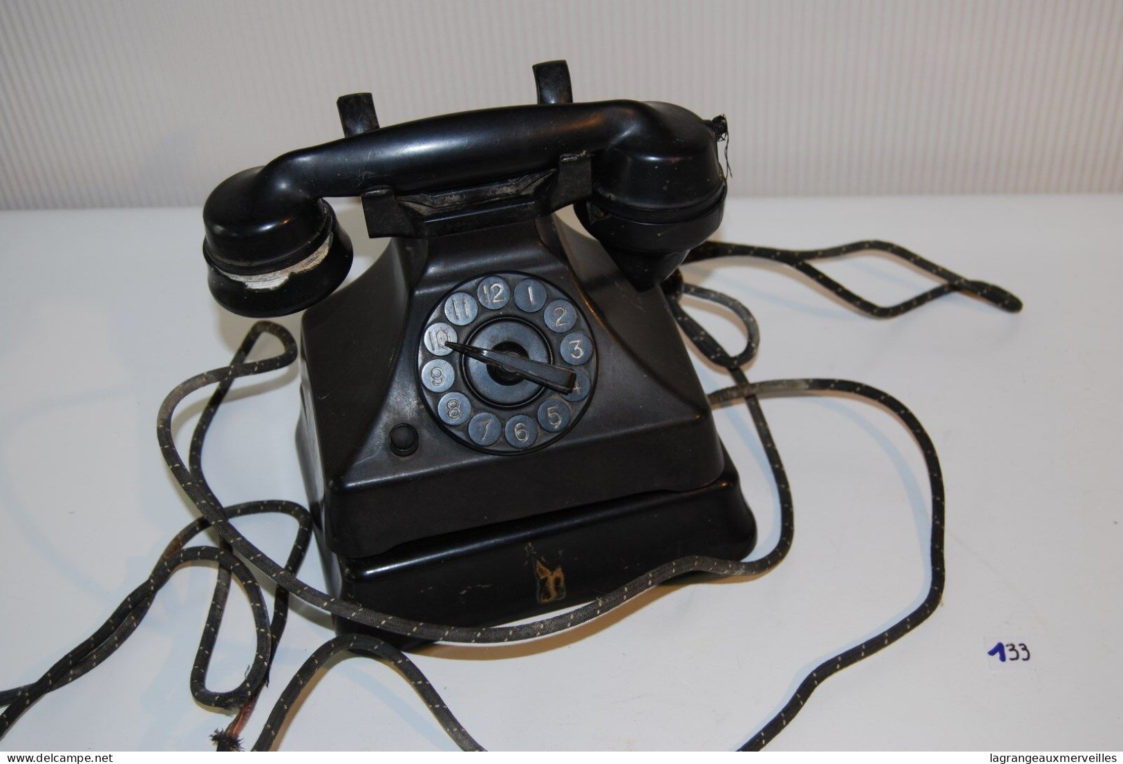 C132 Vintage Retro Phone En Bakelite Noire - Telefonia