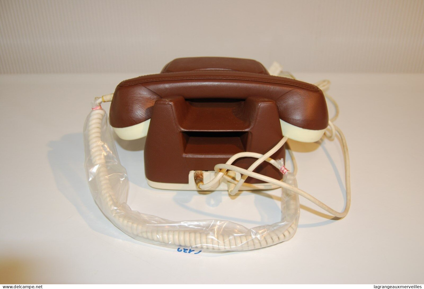 C132 Vintage Retro Phone En Bakelite Noire - Téléphonie