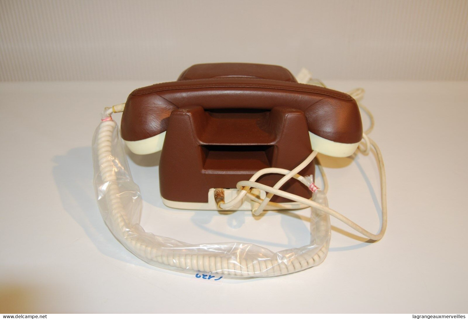 C132 Vintage Retro Phone En Bakelite Noire - Telefontechnik