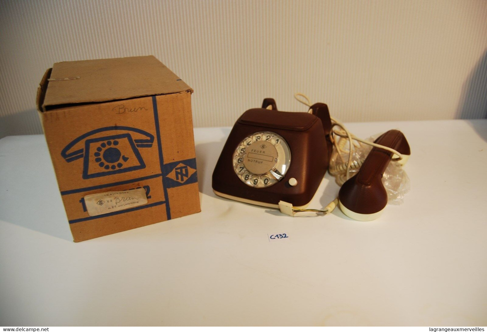 C132 Vintage Retro Phone FEUER NOTRUF Germany LUXE EN CUIR Leather BRUN 3 - Telefoontechniek