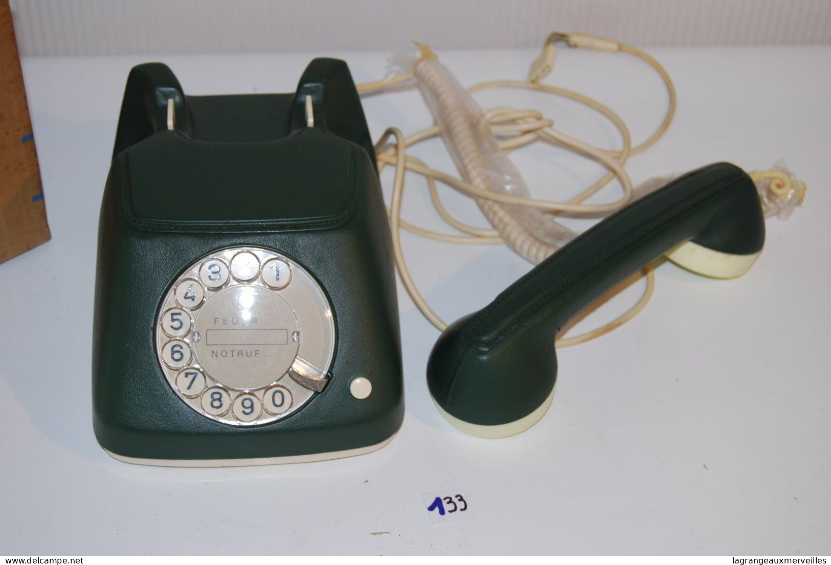 C132 Vintage Retro Phone FEUER NOTRUF Germany LUXE EN CUIR Leather Vert - Telefontechnik