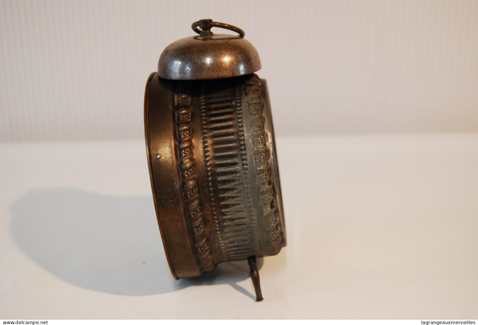 C134 Très Ancien Réveil Mécanique En Métal Début 1900 - Alarm Clocks