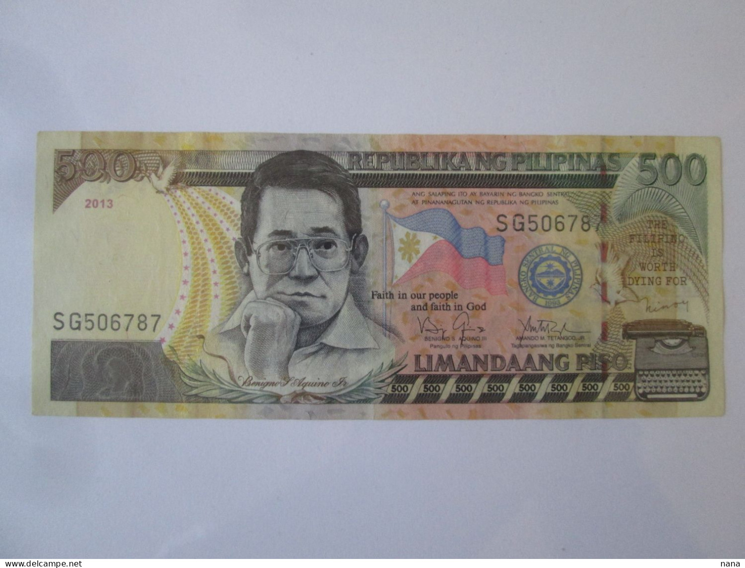 Philippines 500 Piso 2013 Banknote Last Issue,see Pictures - Philippines