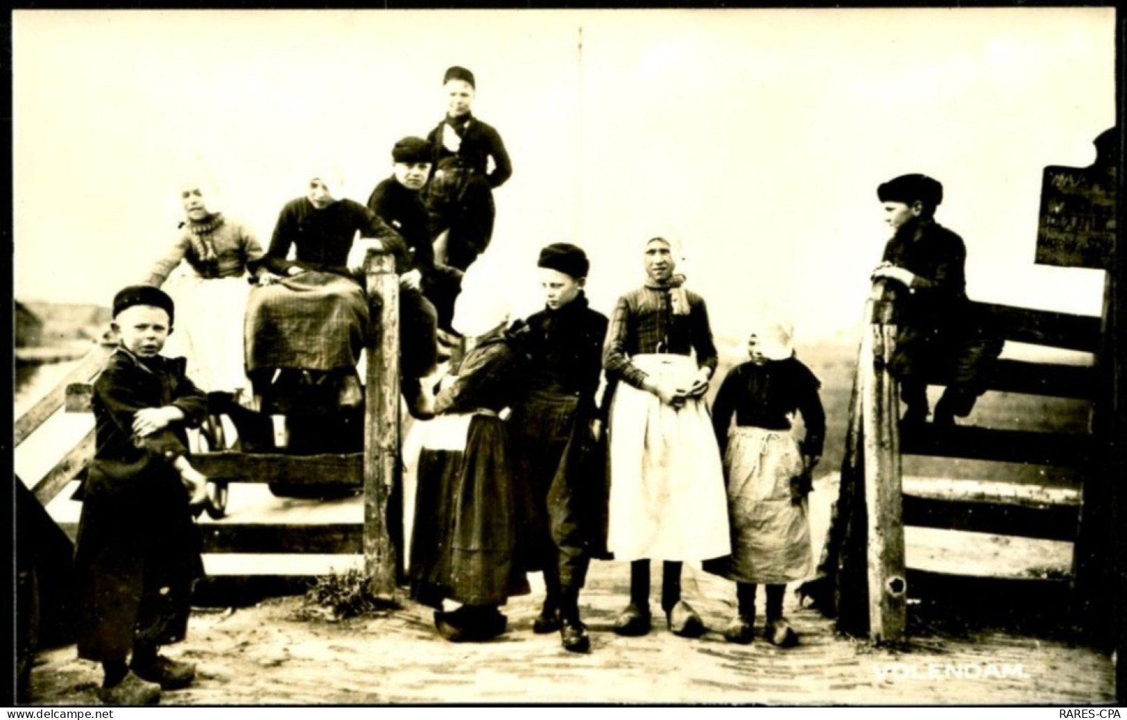 PAYS BAS - VOLENDAM - Enfants à Identifier - Other & Unclassified