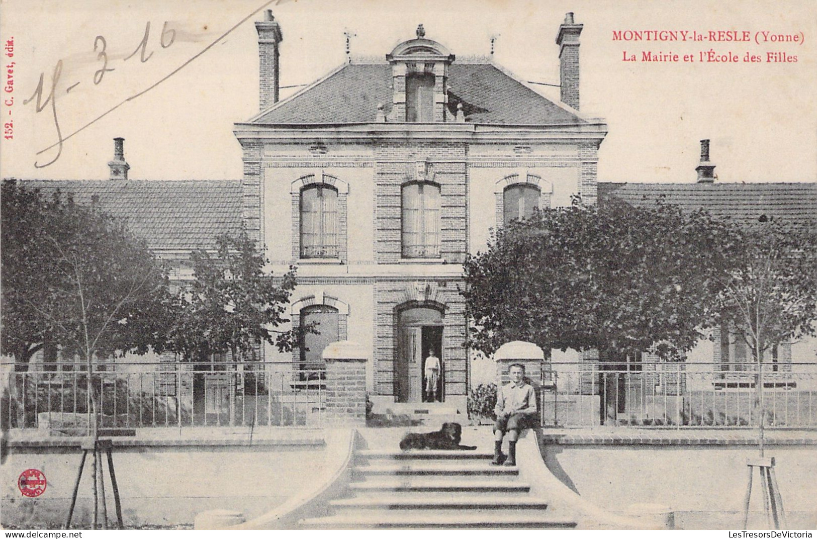 FRANCE - Montigny La Resle - La Mairie Et L'ecole Des Filles - Carte Postale Ancienne - Autres & Non Classés