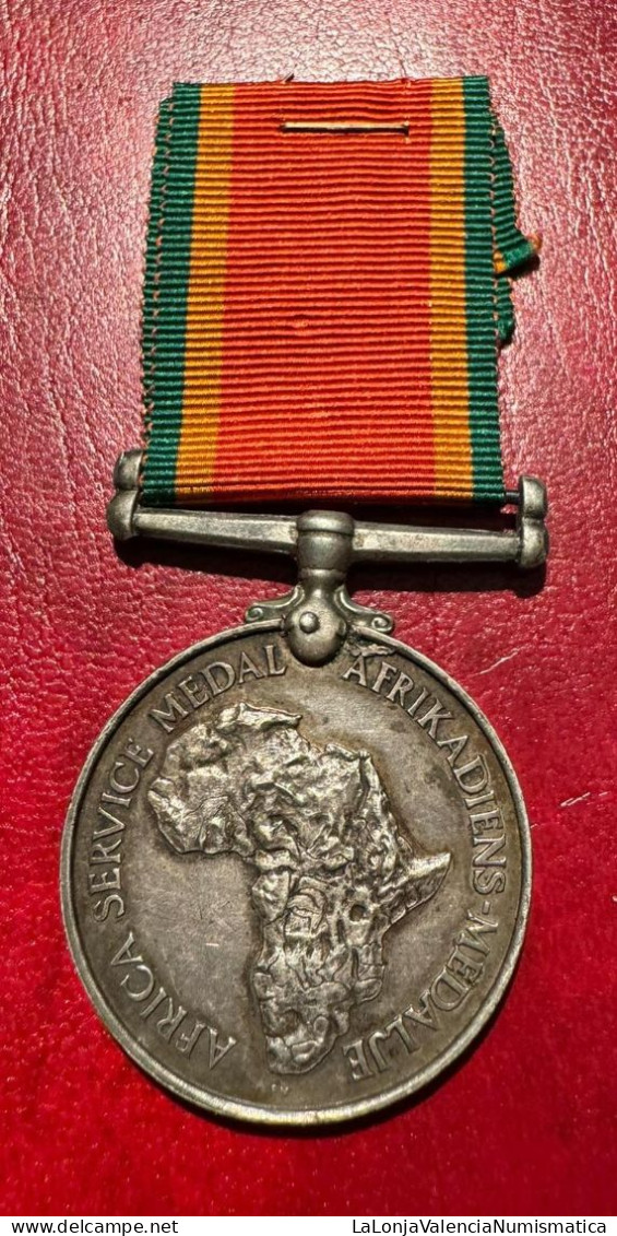 Inglaterra Medalla Por Servicios En África - Autres & Non Classés