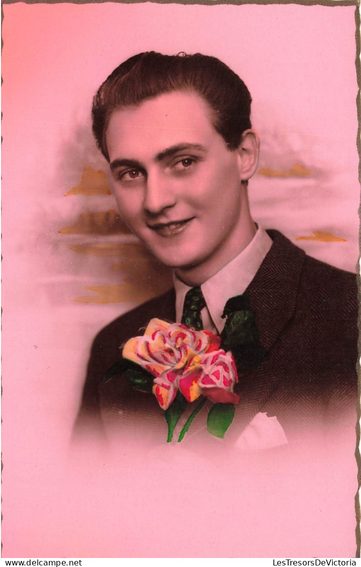 FANTAISIES - Homme Souriant - Carte Postale Ancienne - Hommes