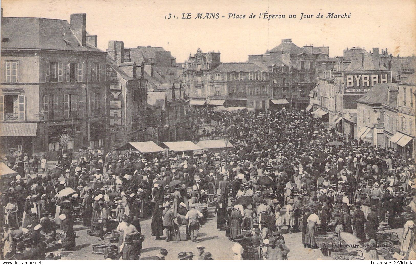 FRANCE - Le Mans - Place De L'eperon Un Jour De Marché - Carte Postale Ancienne - Le Mans