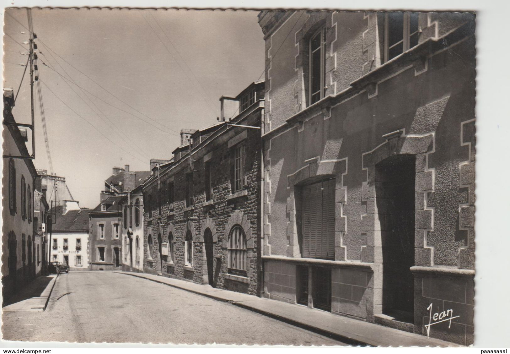 ELLIANT  LA RUE DE LA MAIRIE - Elliant