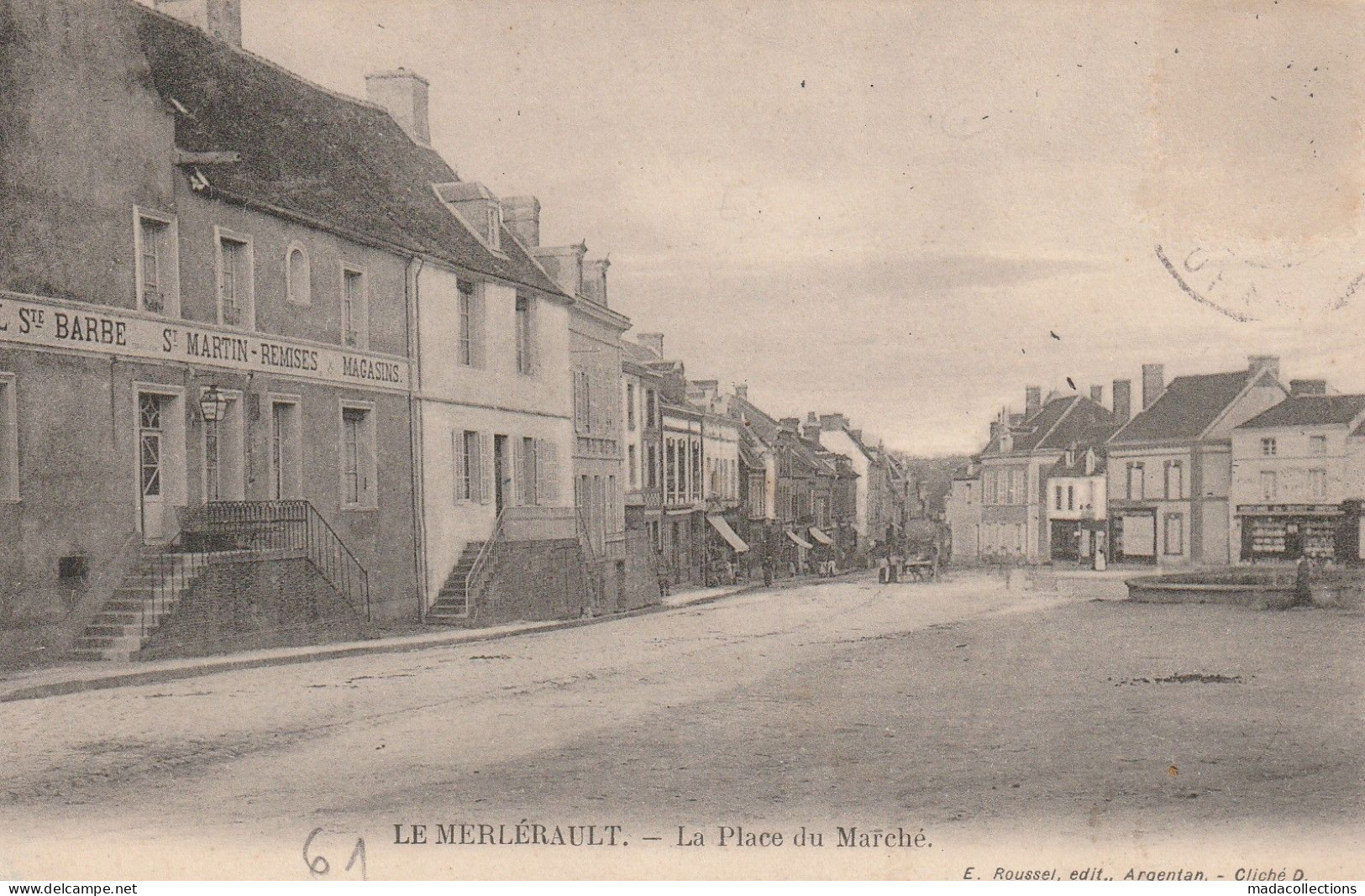 Le Merlerault  (61 - Orne) La Place Du Marché - Le Merlerault