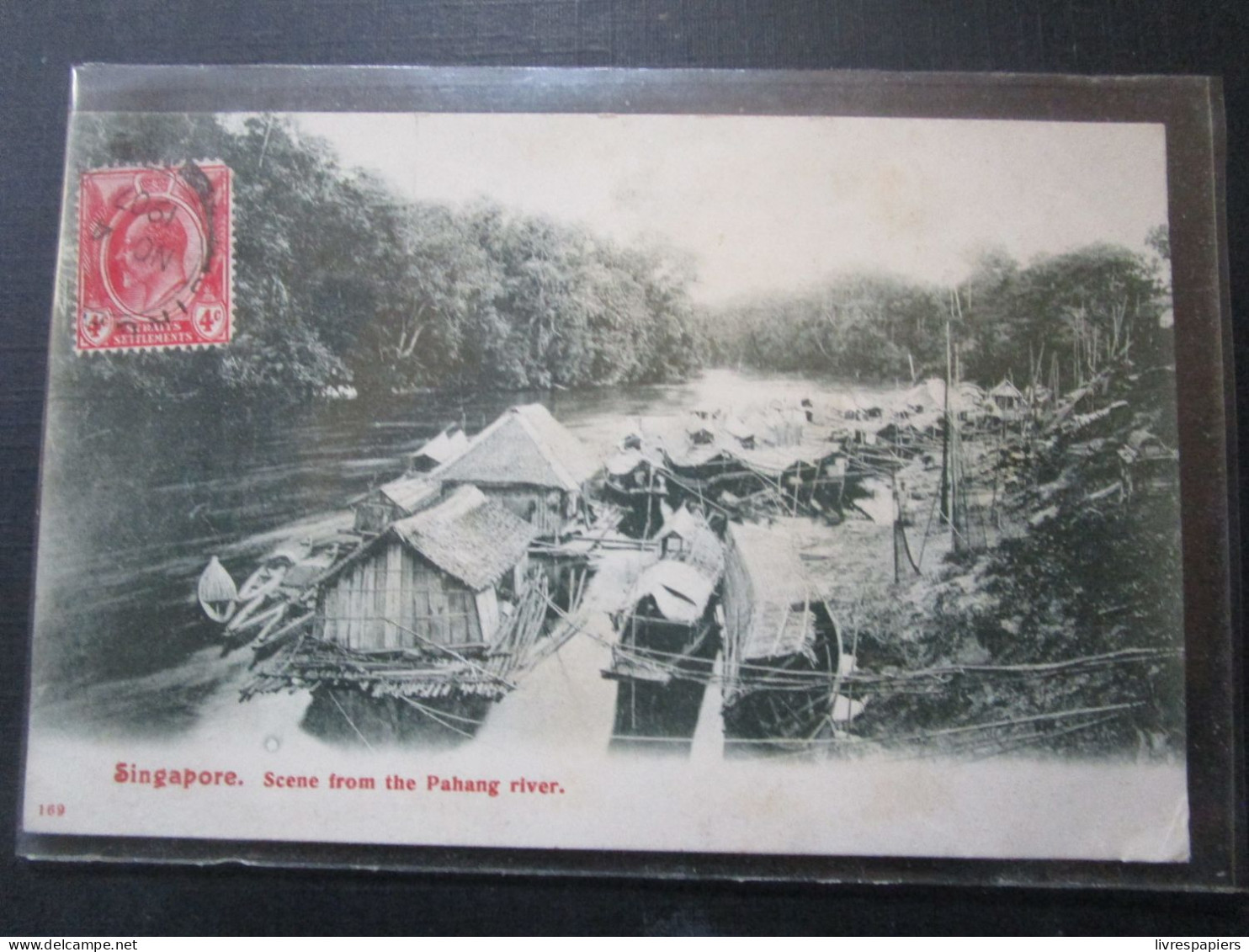 Singapore Scene From The Pahang River    Cpa Timbrée - Singapour