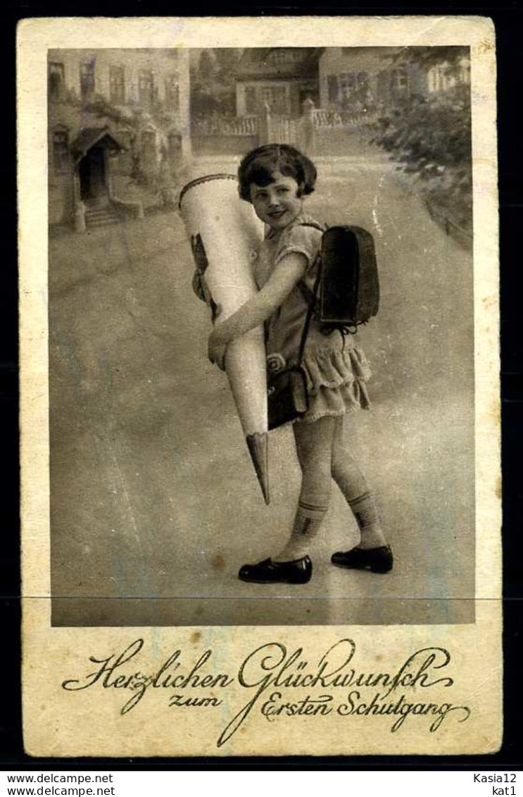 K03458)Ansichtskarte Mädchen Mit Schultüte 1932 - Primero Día De Escuela