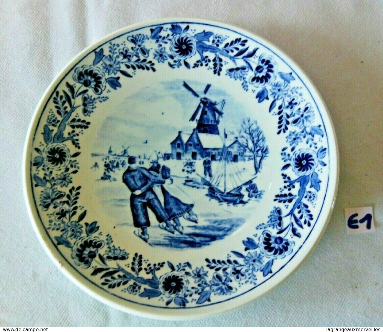 E1 Assiette - Plat - DELFT BOCH BELGIUM - Collection - Boch (BEL)