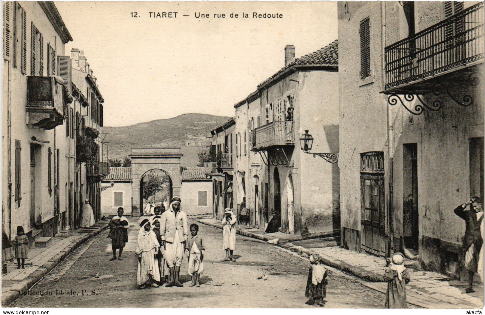 CPA AK TIARET Une Rue De La Redoute ALGERIA (1357837) - Tiaret