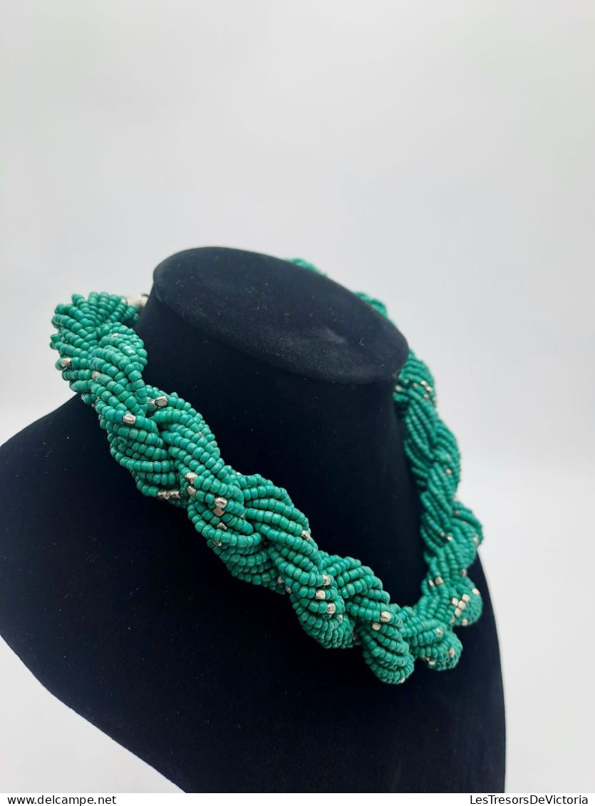 BIJOUX - Collier En Perles Vertes Et Argentées  - Bijoux Fantaisie - Ras De Cou - Necklaces/Chains