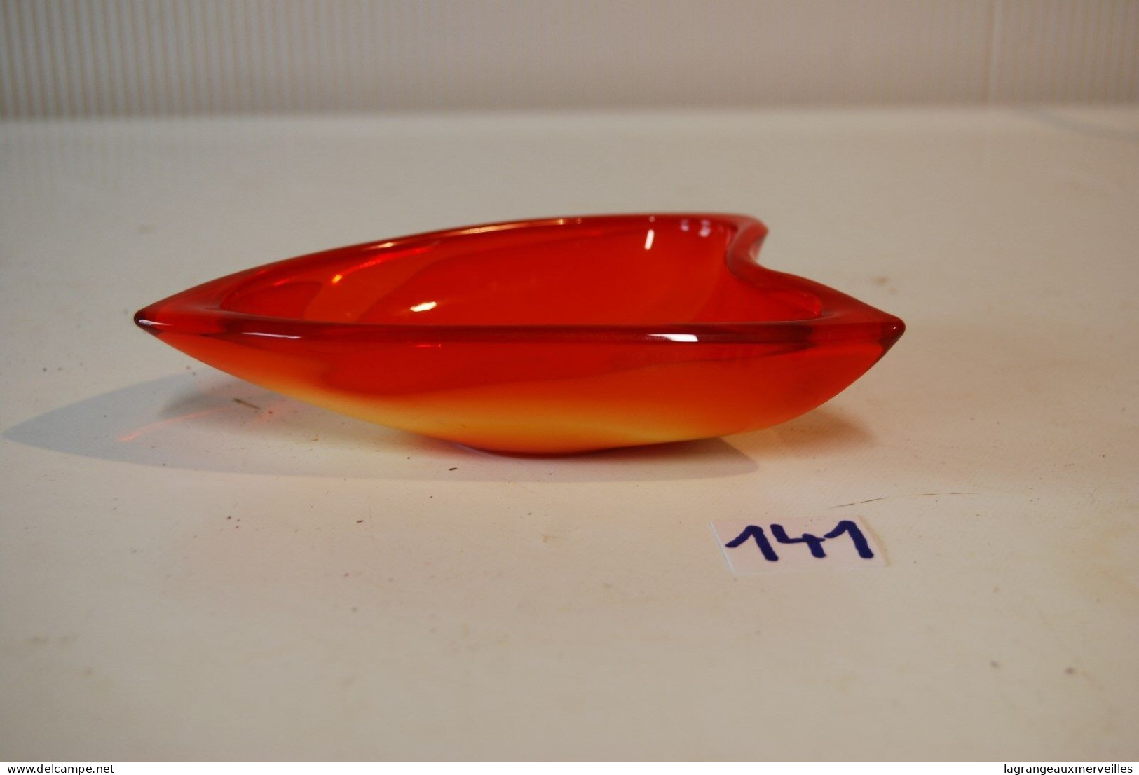 C141 Ancien Plateau En Verre Coulé - Orange - Art Deco - Design - Art Nouveau / Art Déco