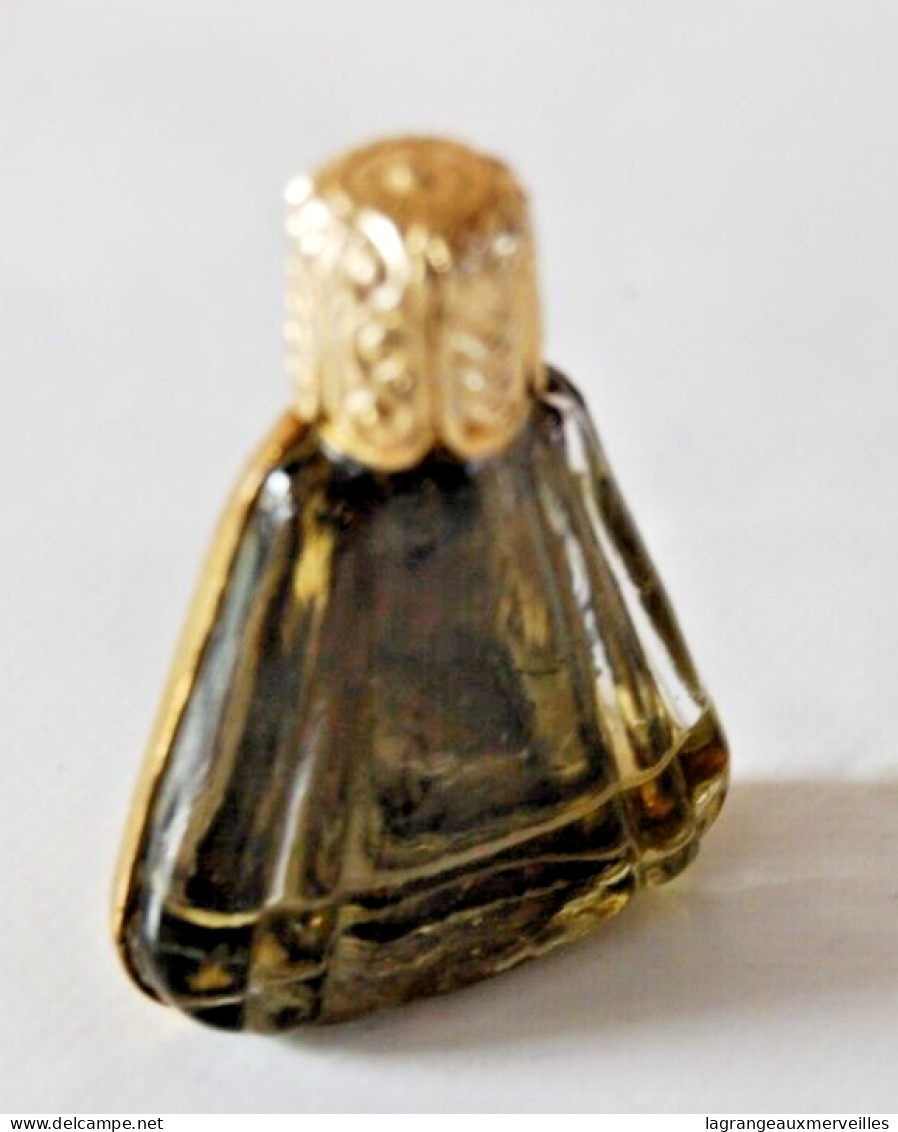 C150 Ancienne Fiole De Collection - Parfum - Noblesse - Flacons (vides)