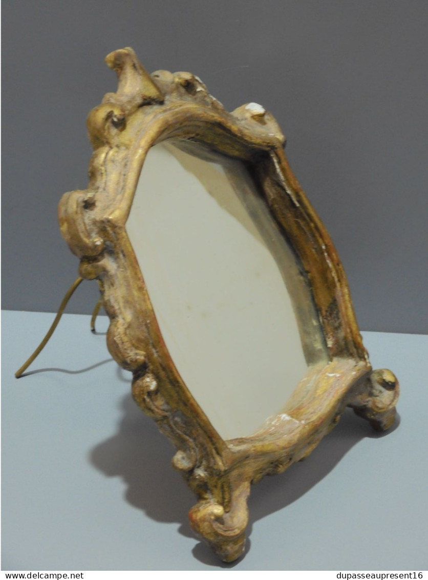 -JOLI PETIT MIROIR A POSER ANCIEN STUC Doré Miroir tain avec usure jus grenier   E