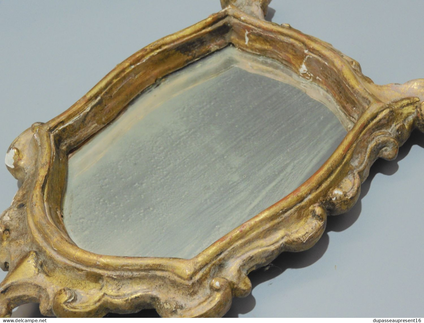 -JOLI PETIT MIROIR A POSER ANCIEN STUC Doré Miroir tain avec usure jus grenier   E