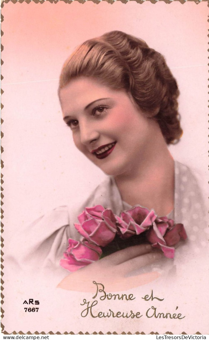 FANTAISIE - Femme - Bonne Et Heureuse Année - Femme Avec Des Roses - ARS - Carte Postale Ancienne - Donne