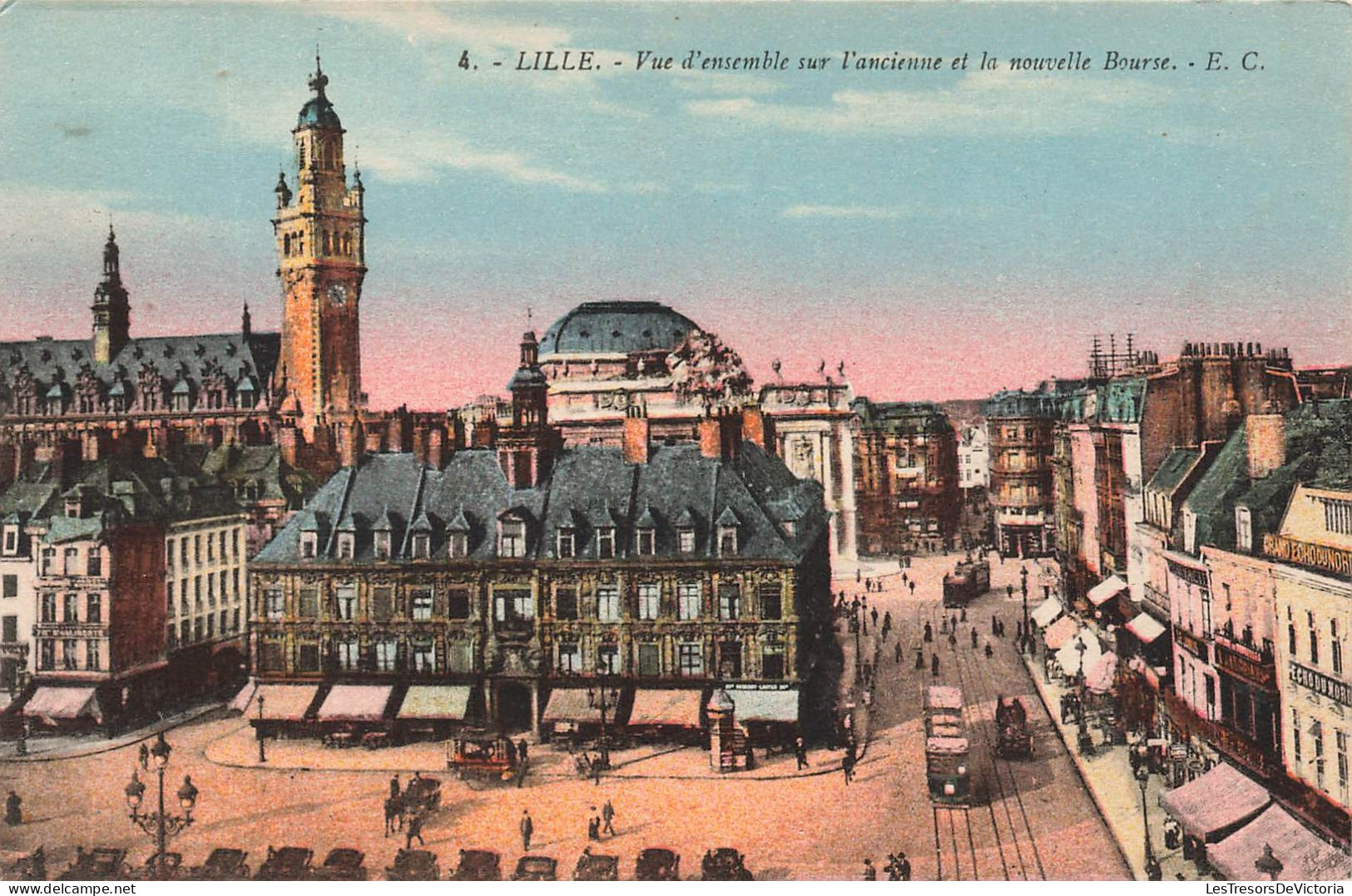 FRANCE - Lille - Vue D'ensemble Sur L'ancienne Et La Nouvelle Bourse - EC - Colorisé - Animé - Carte Postale Ancienne - Lille