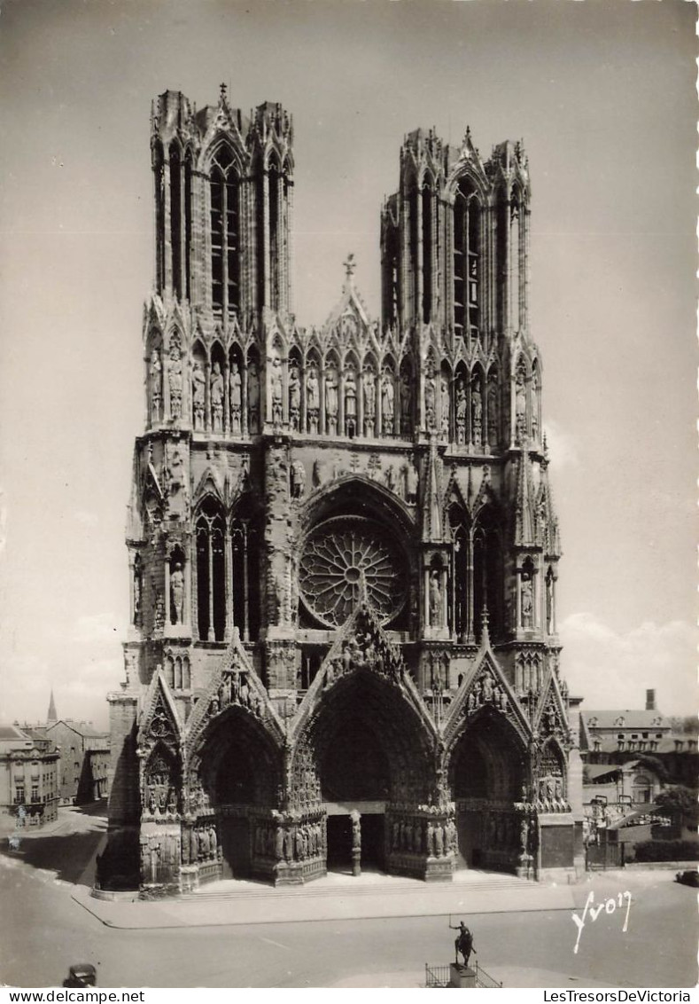 FRANCE - Reims - La Cathédrale - Carte Postale - Reims