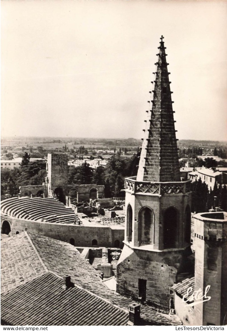 FRANCE - Arles - Clocher De La Chapelle Saint Charles Et Théâtre Antique - Camargue - Carte Postale Ancienne - Arles