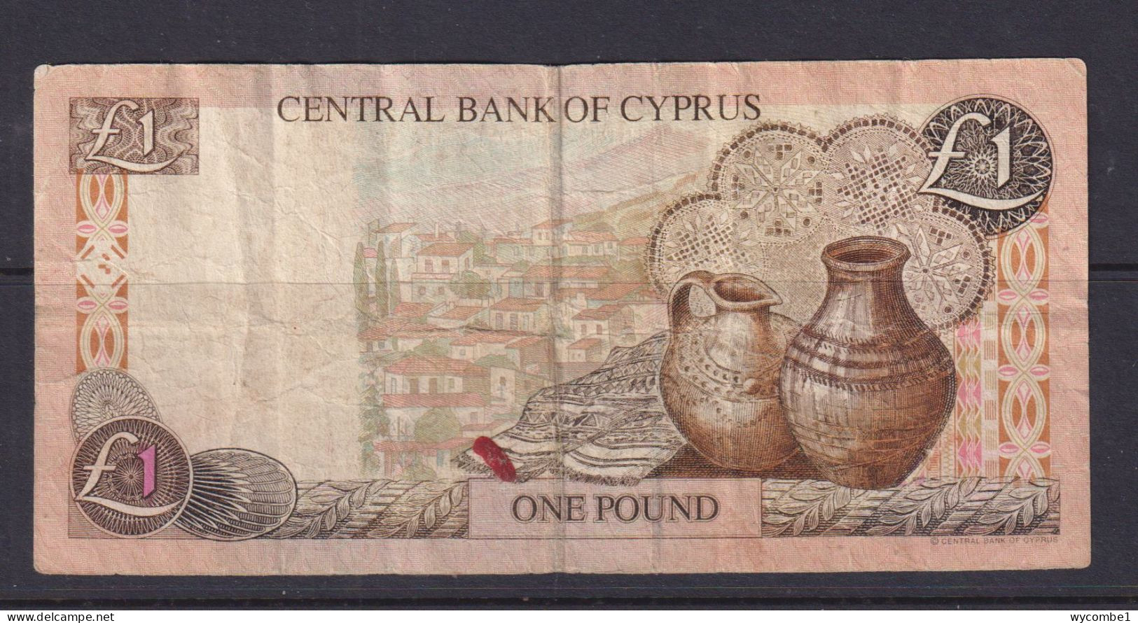 CYPRUS- 1997 1 Pound Circulated Banknote As Scans - Chipre