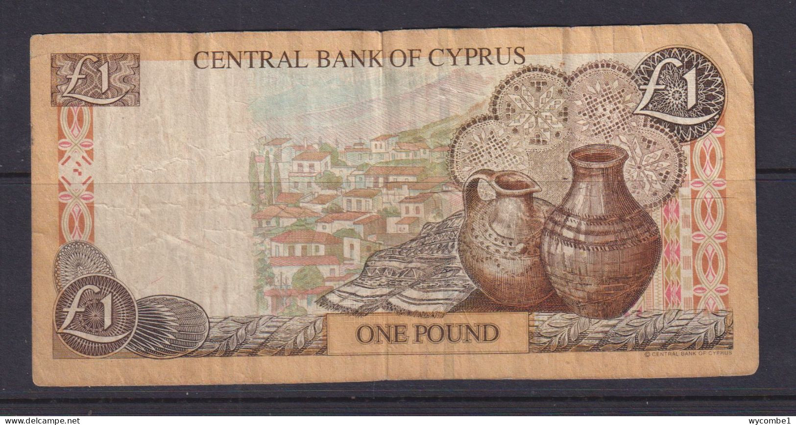 CYPRUS- 1998 1 Pound Circulated Banknote As Scans - Zypern