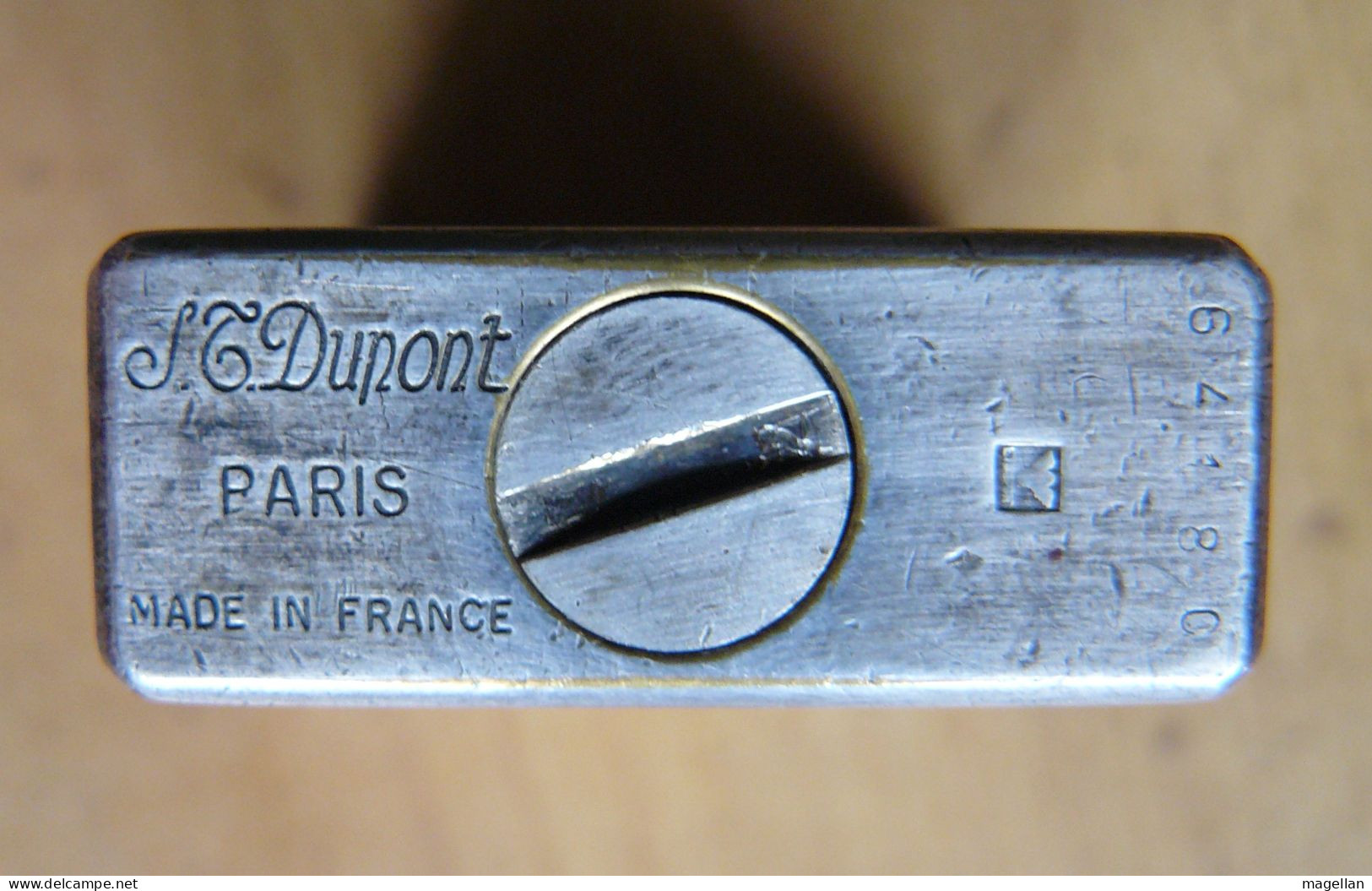 Briquet Dupont En Métal Argenté - Voir Scans - Dupont