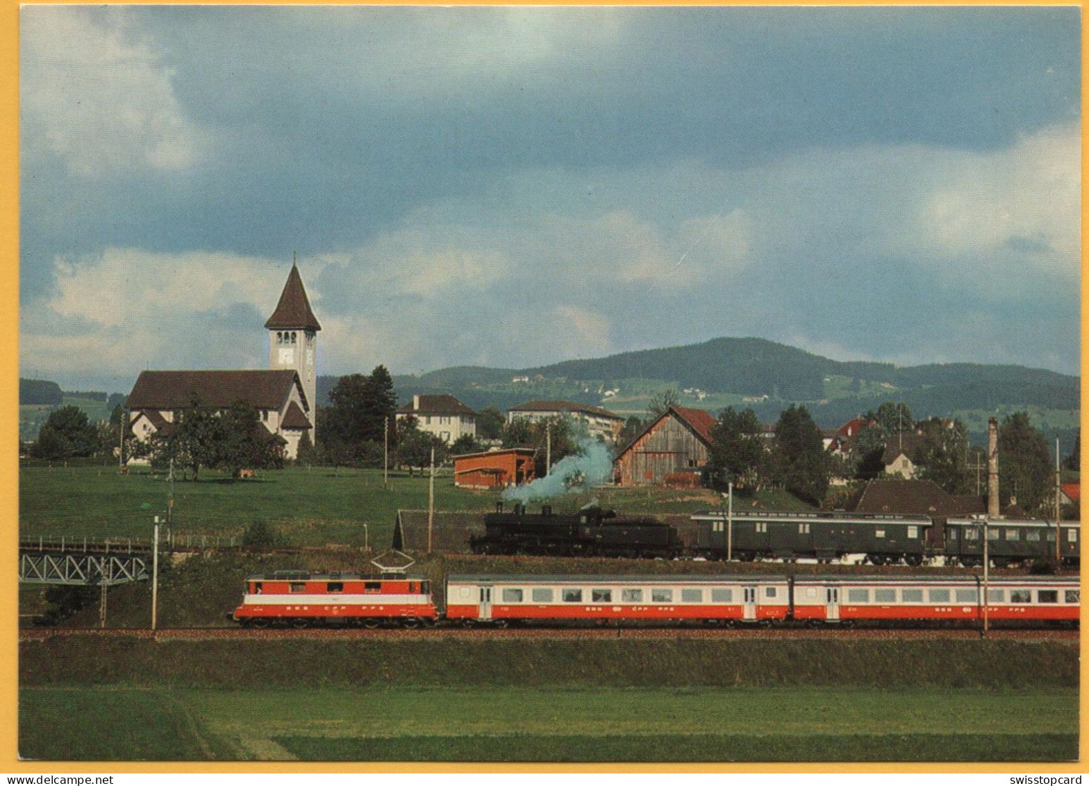 WETZIKON Bahn Dampfzug Und Moderner Städteschnellzug - Wetzikon