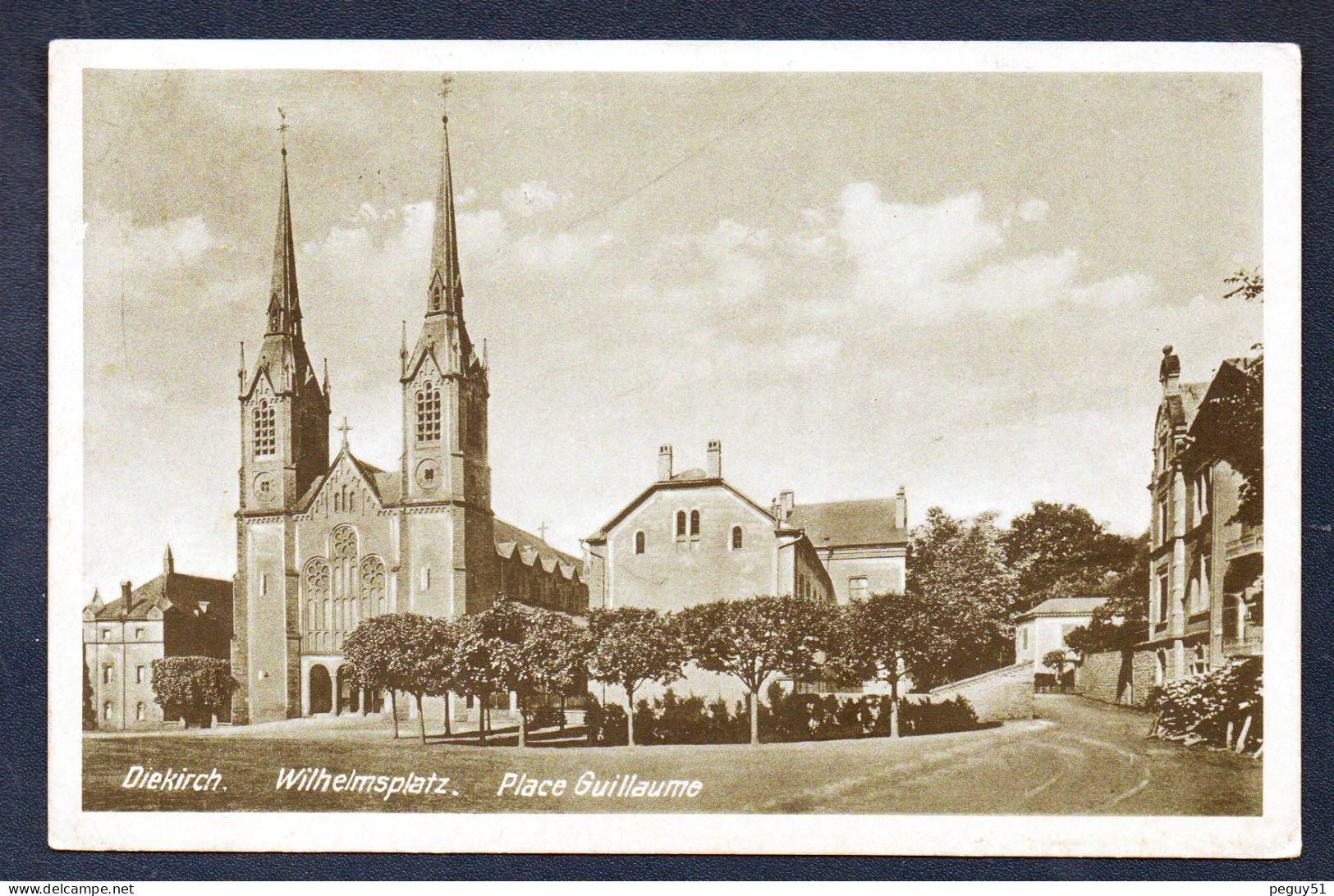 Luxembourg. Diekirch. Wilhelmplatz. Place Guillaume. Eglise Saint-Laurent. 1929 - Diekirch