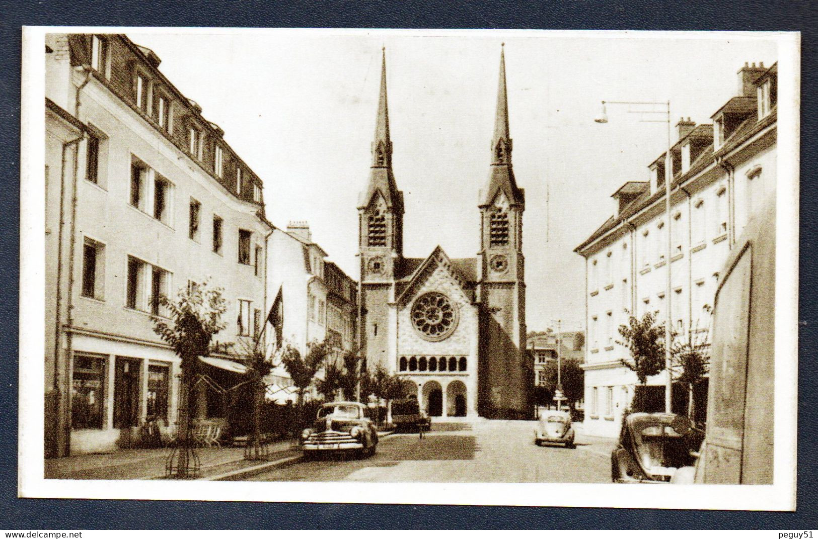 Luxembourg. Diekirch. Esplanade.  Eglise Saint-Laurent. 1960 - Diekirch