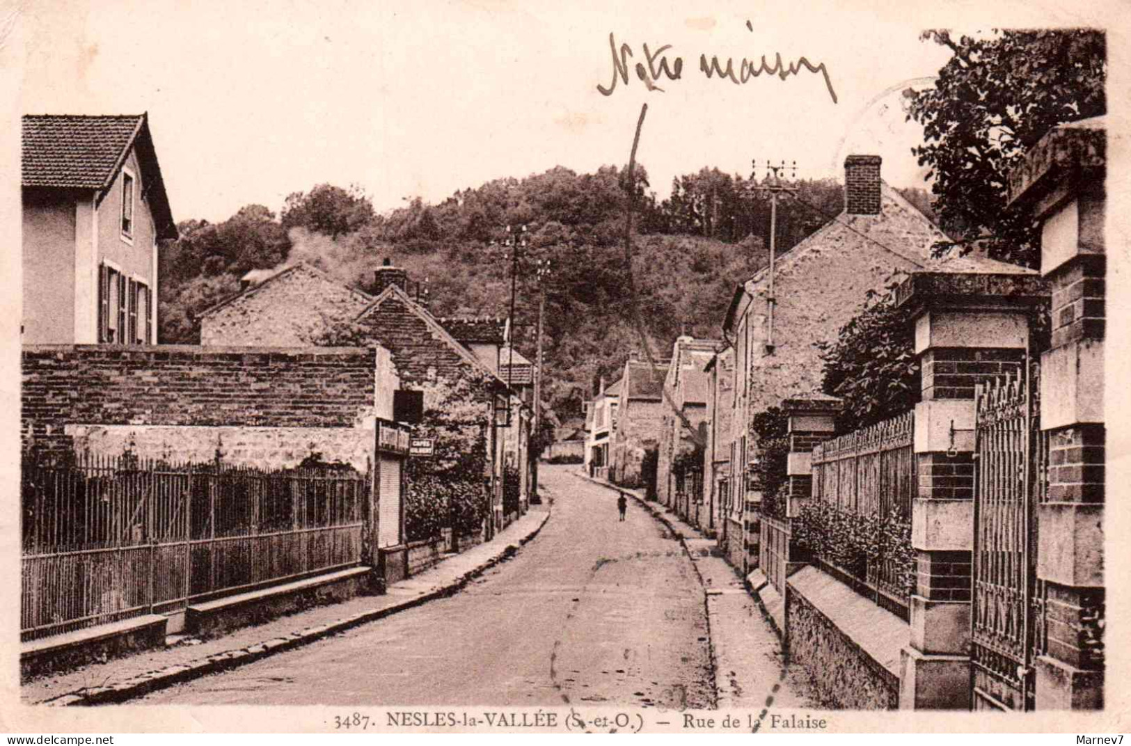 95 - Val D'Oise - CPA - NESLES La VALLEE - Rue De La Falaise - - Nesles-la-Vallée