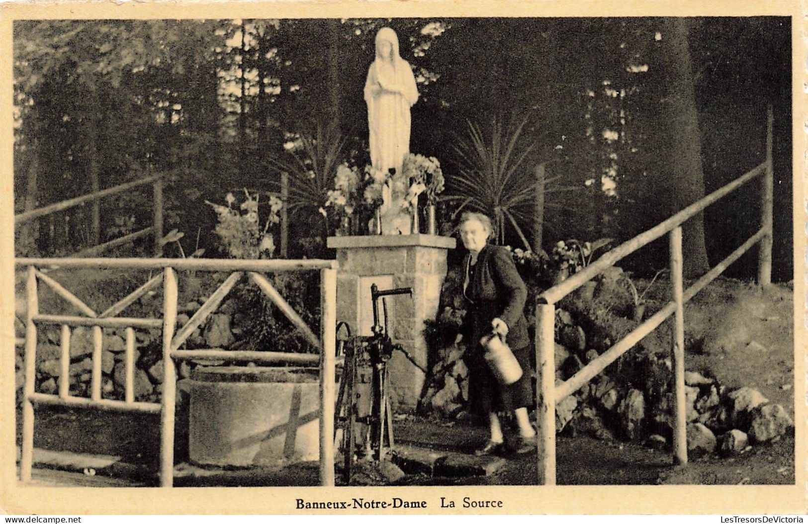 BELGIQUE - Sprimont - Banneux Notre Dame - La Source - Femme Puisant De L'eau - Carte Postale Ancienne - Sprimont