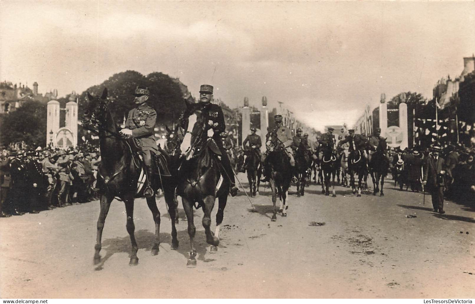 EVÉNEMENT - Les Fêtes De La Victoire - Les Maréchaux Joffre Et Foch - Carte Postale Ancienne - Sonstige & Ohne Zuordnung